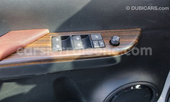 Buy Import Toyota Hilux White Car in Import - Dubai in Kailahun Buy Import Toyota Hilux White Car in Import - Dubai in Kailahun