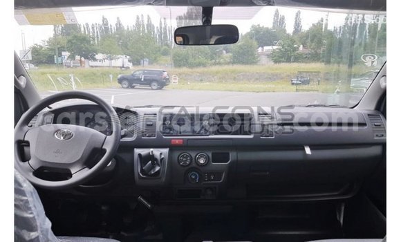 Buy Import Toyota Hiace White Car in Import - Dubai in Kailahun Buy Import Toyota Hiace White Car in Import - Dubai in Kailahun