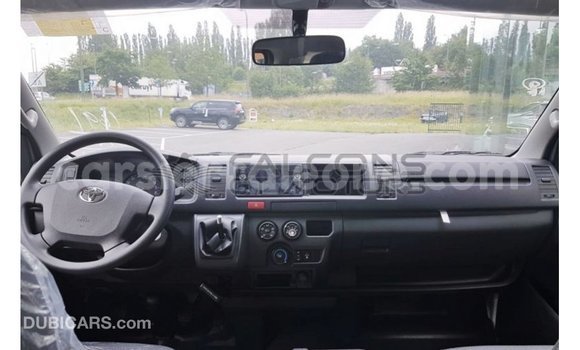 Buy Import Toyota Hiace White Car in Import - Dubai in Kailahun Buy Import Toyota Hiace White Car in Import - Dubai in Kailahun