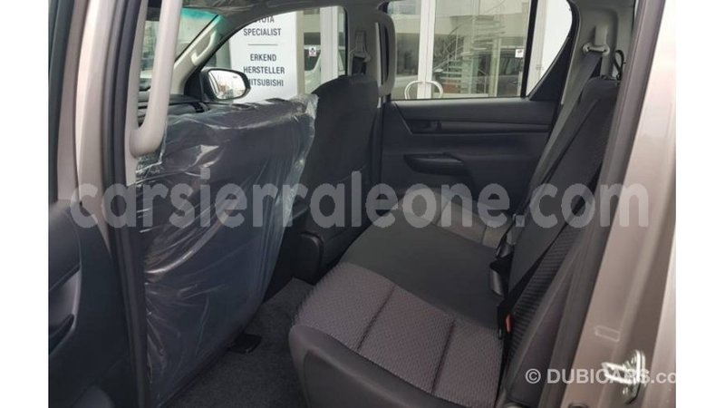 Big with watermark toyota hilux kailahun import dubai 6174