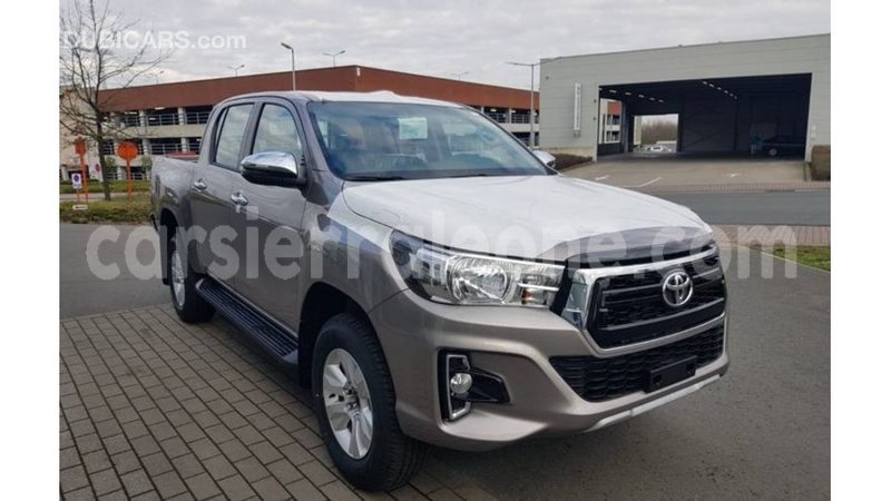 Big with watermark toyota hilux kailahun import dubai 6174