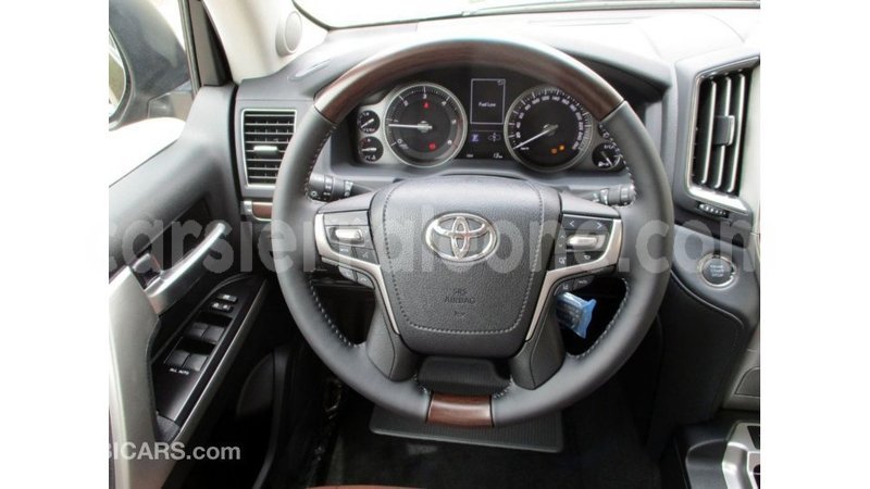 Big with watermark toyota land cruiser kailahun import dubai 6175