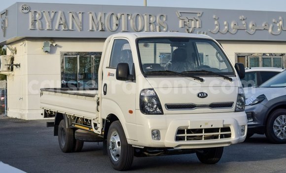 Buy Import Kia Carens White Car in Import - Dubai in Kailahun Buy Import Kia Carens White Car in Import - Dubai in Kailahun