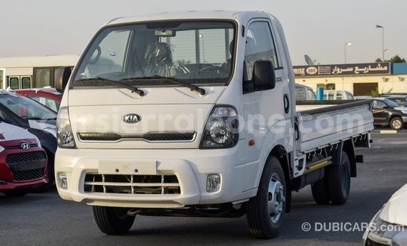 Buy Import Kia Carens White Car in Import - Dubai in Kailahun Buy Import Kia Carens White Car in Import - Dubai in Kailahun