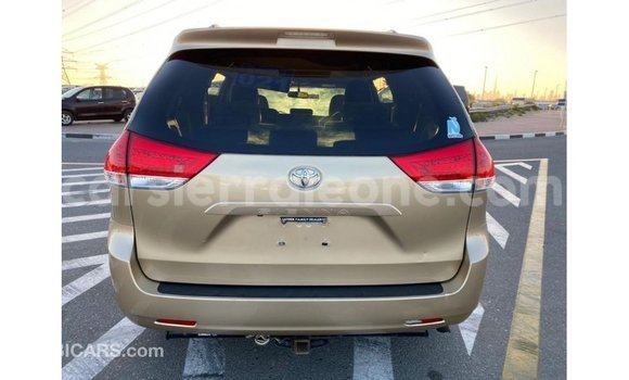 Buy Import Toyota Sienna Other Car in Import - Dubai in Kailahun Buy Import Toyota Sienna Other Car in Import - Dubai in Kailahun