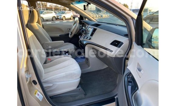 Buy Import Toyota Sienna Other Car in Import - Dubai in Kailahun Buy Import Toyota Sienna Other Car in Import - Dubai in Kailahun