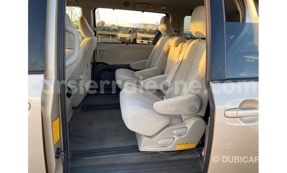 Buy Import Toyota Sienna Other Car in Import - Dubai in Kailahun Buy Import Toyota Sienna Other Car in Import - Dubai in Kailahun
