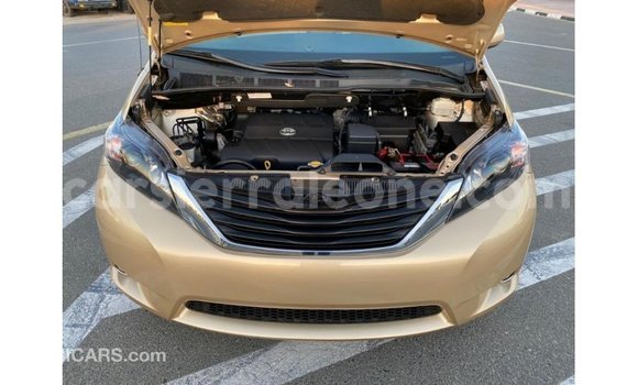 Buy Import Toyota Sienna Other Car in Import - Dubai in Kailahun Buy Import Toyota Sienna Other Car in Import - Dubai in Kailahun