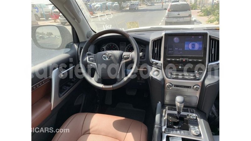Big with watermark toyota land cruiser kailahun import dubai 6190