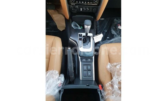 Buy Import Toyota Fortuner White Car in Import - Dubai in Kailahun Buy Import Toyota Fortuner White Car in Import - Dubai in Kailahun