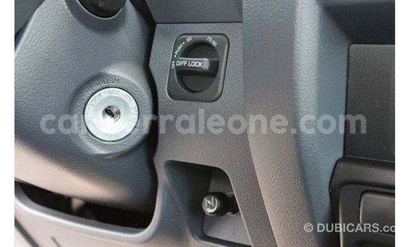 Buy Import Toyota Land Cruiser White Car in Import - Dubai in Kailahun Buy Import Toyota Land Cruiser White Car in Import - Dubai in Kailahun