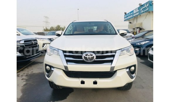 Buy Import Toyota Fortuner White Car in Import - Dubai in Kailahun Buy Import Toyota Fortuner White Car in Import - Dubai in Kailahun