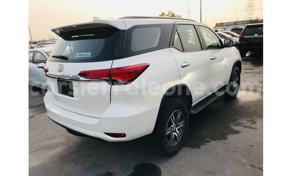 Buy Import Toyota Fortuner White Car in Import - Dubai in Kailahun Buy Import Toyota Fortuner White Car in Import - Dubai in Kailahun
