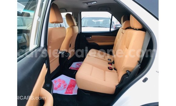 Buy Import Toyota Fortuner White Car in Import - Dubai in Kailahun Buy Import Toyota Fortuner White Car in Import - Dubai in Kailahun