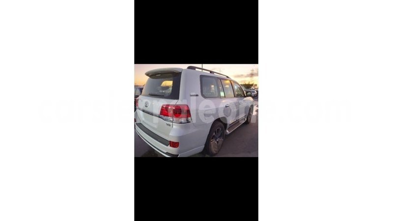 Big with watermark toyota land cruiser kailahun import dubai 6207