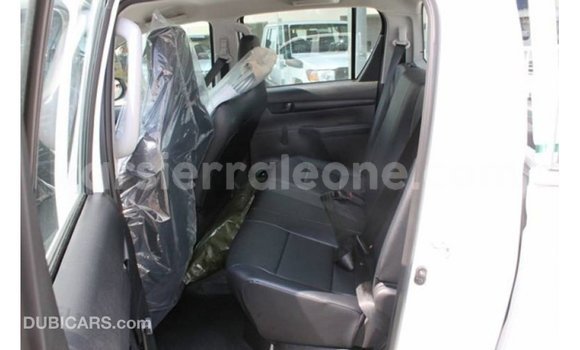 Buy Import Toyota Hilux White Car in Import - Dubai in Kailahun Buy Import Toyota Hilux White Car in Import - Dubai in Kailahun