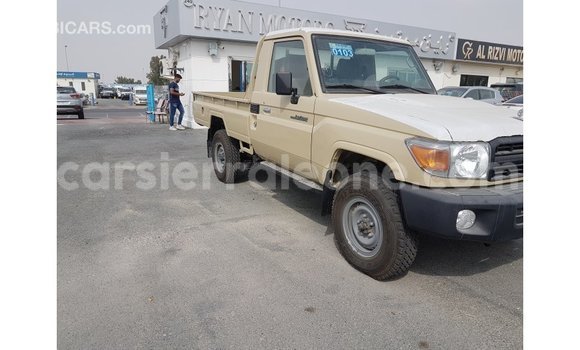Buy Import Toyota Land Cruiser Beige Car in Import - Dubai in Kailahun Buy Import Toyota Land Cruiser Beige Car in Import - Dubai in Kailahun