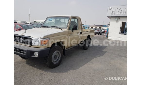 Buy Import Toyota Land Cruiser Beige Car in Import - Dubai in Kailahun Buy Import Toyota Land Cruiser Beige Car in Import - Dubai in Kailahun