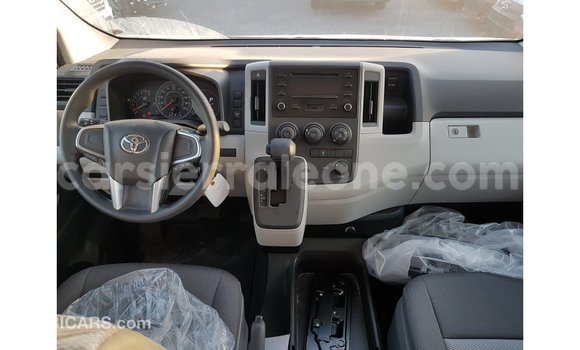 Buy Import Toyota Hiace White Car in Import - Dubai in Kailahun Buy Import Toyota Hiace White Car in Import - Dubai in Kailahun