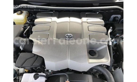 Buy Import Toyota Land Cruiser White Car in Import - Dubai in Kailahun Buy Import Toyota Land Cruiser White Car in Import - Dubai in Kailahun