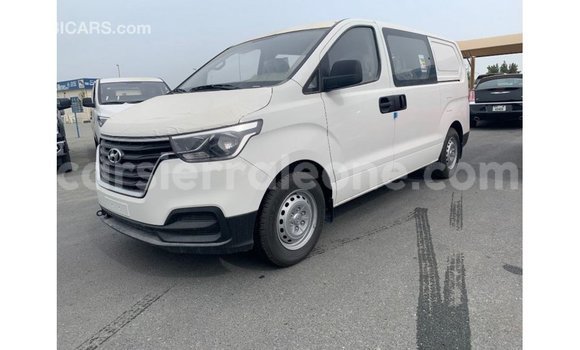 Buy Import Hyundai Cargo White Car in Import - Dubai in Kailahun Buy Import Hyundai Cargo White Car in Import - Dubai in Kailahun