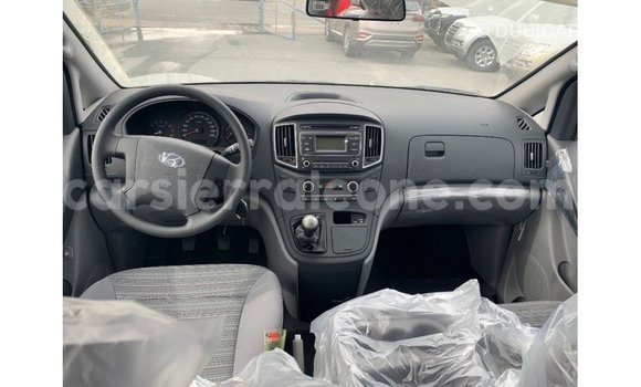 Buy Import Hyundai Cargo White Car in Import - Dubai in Kailahun Buy Import Hyundai Cargo White Car in Import - Dubai in Kailahun