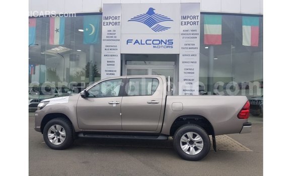 Buy Import Toyota Hilux Other Car in Import - Dubai in Kailahun Buy Import Toyota Hilux Other Car in Import - Dubai in Kailahun