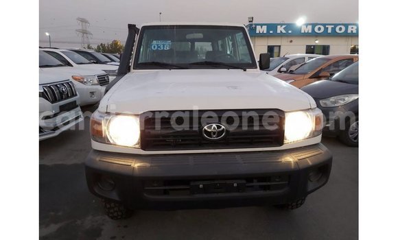 Buy Import Toyota Land Cruiser White Car in Import - Dubai in Kailahun Buy Import Toyota Land Cruiser White Car in Import - Dubai in Kailahun