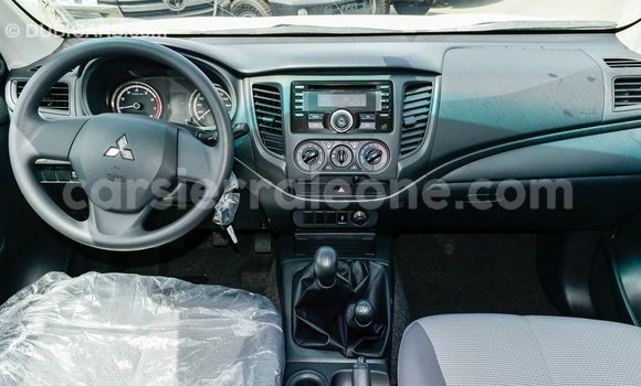 Buy Import Mitsubishi L200 White Car in Import - Dubai in Kailahun Buy Import Mitsubishi L200 White Car in Import - Dubai in Kailahun