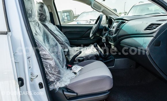 Buy Import Mitsubishi L200 White Car in Import - Dubai in Kailahun Buy Import Mitsubishi L200 White Car in Import - Dubai in Kailahun