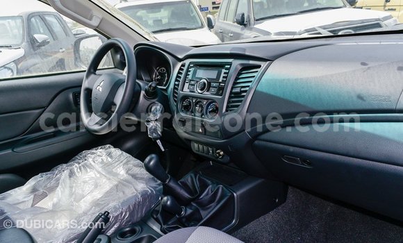Buy Import Mitsubishi L200 White Car in Import - Dubai in Kailahun Buy Import Mitsubishi L200 White Car in Import - Dubai in Kailahun