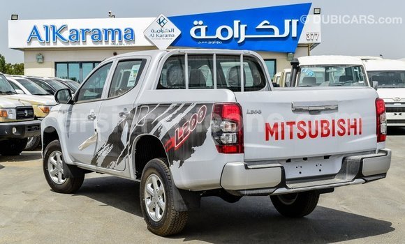 Buy Import Mitsubishi L200 White Car in Import - Dubai in Kailahun Buy Import Mitsubishi L200 White Car in Import - Dubai in Kailahun