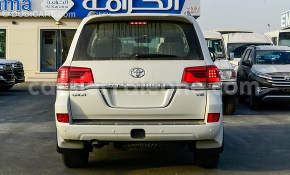 Buy Import Toyota Land Cruiser White Car in Import - Dubai in Kailahun Buy Import Toyota Land Cruiser White Car in Import - Dubai in Kailahun