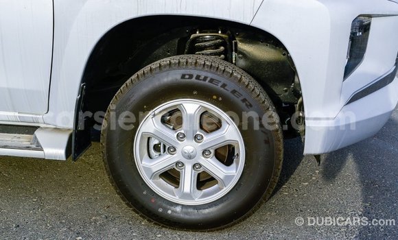 Buy Import Mitsubishi L200 White Car in Import - Dubai in Kailahun Buy Import Mitsubishi L200 White Car in Import - Dubai in Kailahun