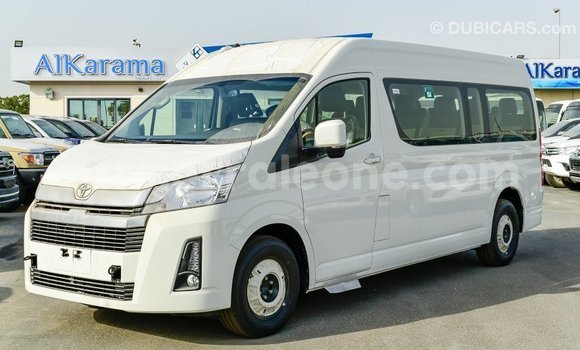 Buy Import Toyota Hiace White Car in Import - Dubai in Kailahun Buy Import Toyota Hiace White Car in Import - Dubai in Kailahun