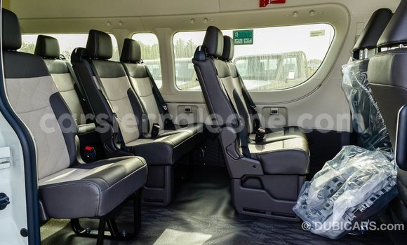Buy Import Toyota Hiace White Car in Import - Dubai in Kailahun Buy Import Toyota Hiace White Car in Import - Dubai in Kailahun