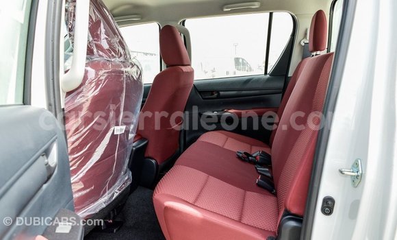 Buy Import Toyota Hilux White Car in Import - Dubai in Kailahun Buy Import Toyota Hilux White Car in Import - Dubai in Kailahun