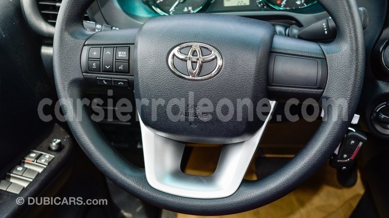 Big with watermark toyota hilux kailahun import dubai 6262