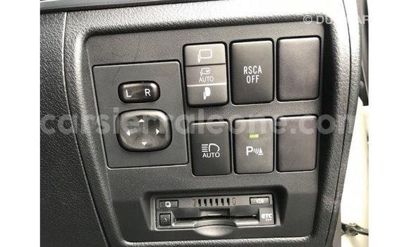 Buy Import Toyota Land Cruiser White Car in Import - Dubai in Kailahun Buy Import Toyota Land Cruiser White Car in Import - Dubai in Kailahun