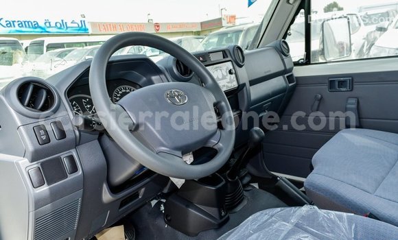 Buy Import Toyota Land Cruiser White Car in Import - Dubai in Kailahun Buy Import Toyota Land Cruiser White Car in Import - Dubai in Kailahun
