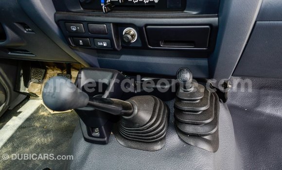 Buy Import Toyota Land Cruiser White Car in Import - Dubai in Kailahun Buy Import Toyota Land Cruiser White Car in Import - Dubai in Kailahun