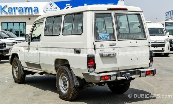 Buy Import Toyota Land Cruiser White Car in Import - Dubai in Kailahun Buy Import Toyota Land Cruiser White Car in Import - Dubai in Kailahun