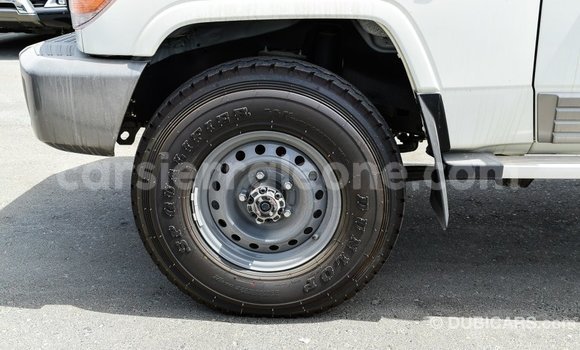 Buy Import Toyota Land Cruiser White Car in Import - Dubai in Kailahun Buy Import Toyota Land Cruiser White Car in Import - Dubai in Kailahun