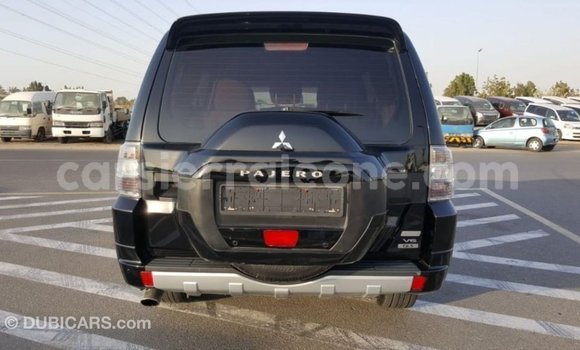 Acheter Import Voiture Mitsubishi Pajero Noir à Import - Dubai, Kailahun Acheter Import Voiture Mitsubishi Pajero Noir à Import - Dubai, Kailahun