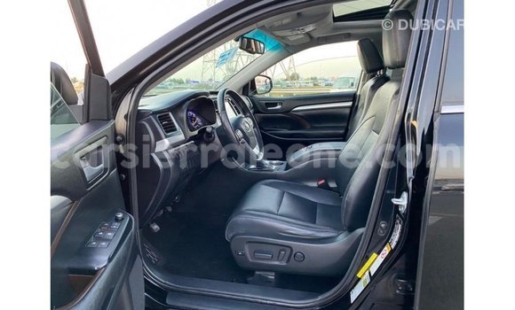 Buy Import Toyota Highlander Black Car in Import - Dubai in Kailahun Buy Import Toyota Highlander Black Car in Import - Dubai in Kailahun