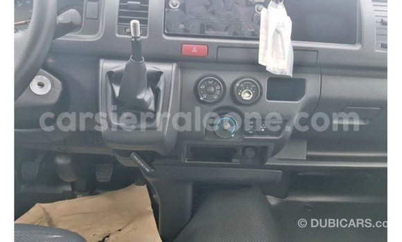 Buy Import Toyota Hiace White Car in Import - Dubai in Kailahun Buy Import Toyota Hiace White Car in Import - Dubai in Kailahun