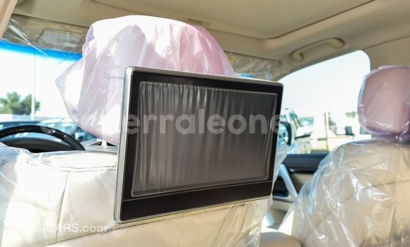 Buy Import Toyota Land Cruiser White Car in Import - Dubai in Kailahun Buy Import Toyota Land Cruiser White Car in Import - Dubai in Kailahun