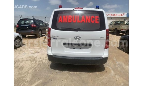 Buy Import Hyundai Accent White Car in Import - Dubai in Kailahun Buy Import Hyundai Accent White Car in Import - Dubai in Kailahun