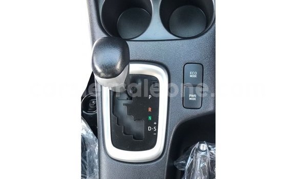 Buy Import Toyota Hilux Other Car in Import - Dubai in Kailahun Buy Import Toyota Hilux Other Car in Import - Dubai in Kailahun