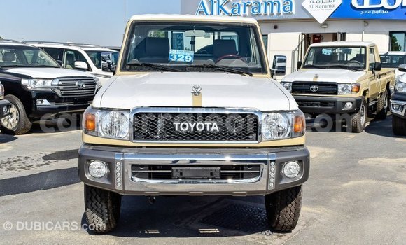 Buy Import Toyota Land Cruiser Beige Car in Import - Dubai in Kailahun Buy Import Toyota Land Cruiser Beige Car in Import - Dubai in Kailahun